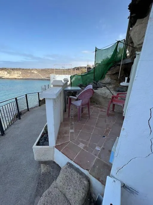 Claudia Puertito De Adeje - 2 Bedrooms, 70Mq, On The Beach アデヘ スペイン